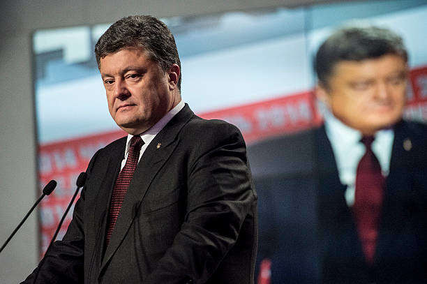 Что Порошенко говорит об инициативе Зеленского о запрете оспаривать решение СНБО