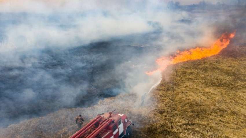 Наслідки пожежі в Чорнобилі: українців просять залишатися вдома