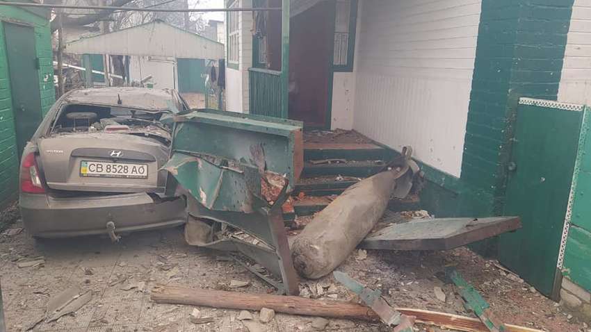 Враг давит: где в Украине принято решение усилить эвакуацию