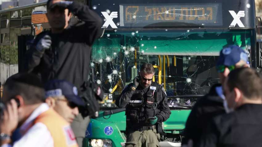 В Иерусалиме на остановках прогремели взрывы: есть погибшие и раненые (ФОТО, ВИДЕО)