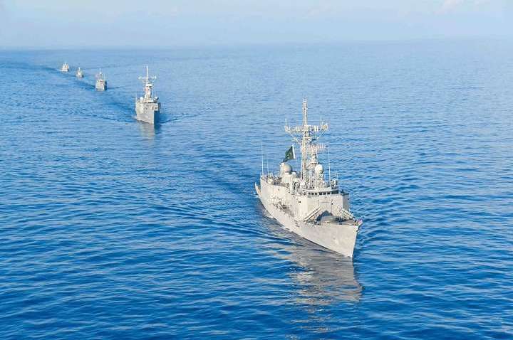 Ситуація на морях: скільки російських кораблів на бойовому чергуванні