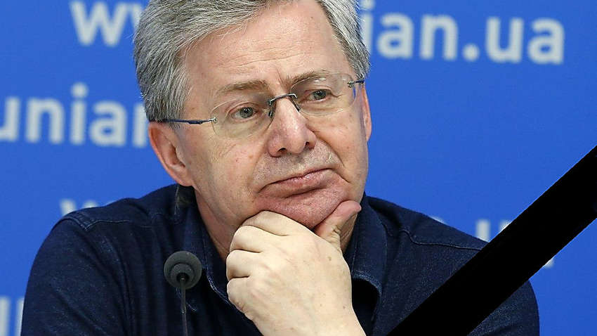Помер один з авторів Конституції України Віктор Мусіяка