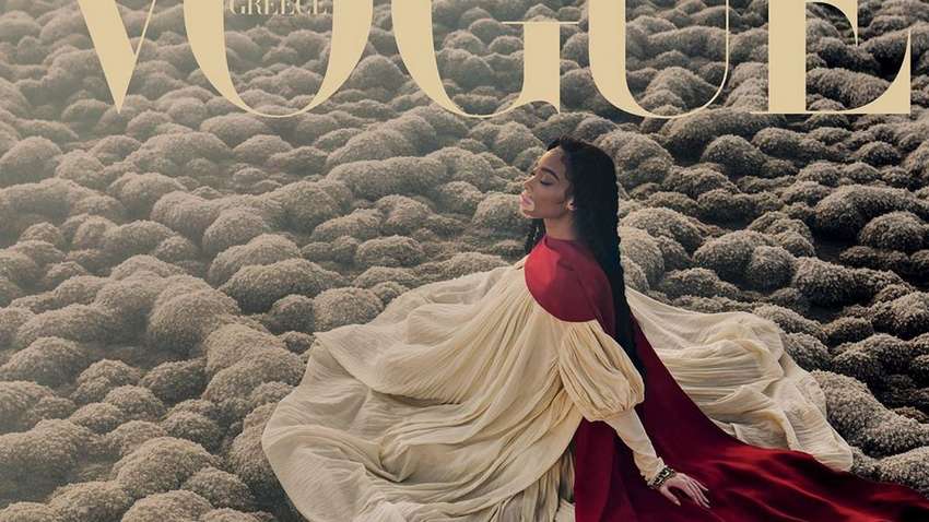 Обложку греческого Vogue украсила модель с болезнью витилиго