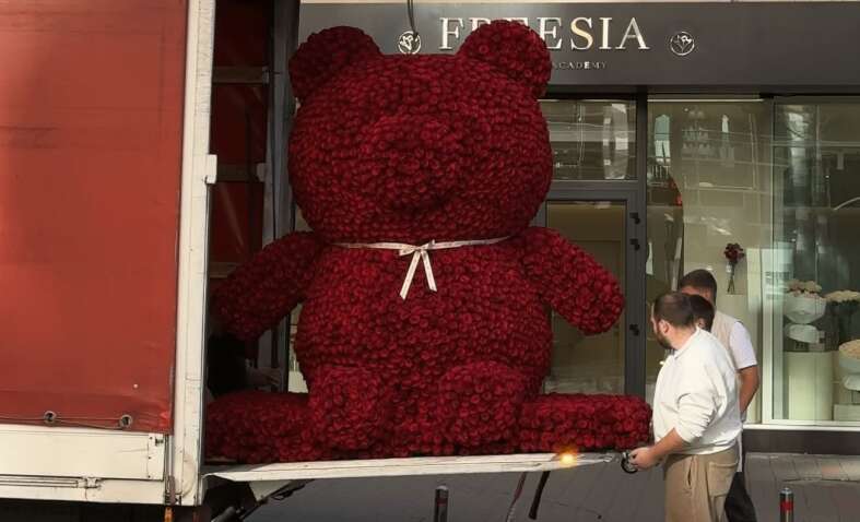 В Киеве купили букет за 536 тысяч гривен: как выглядит (ФОТО)