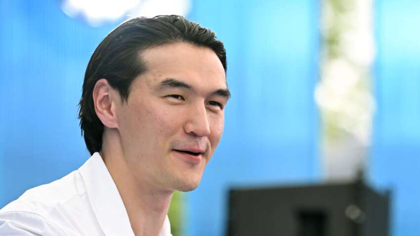 З Росії вигнали відомого коміка, який знущався над жертвами у війні РФ в Україні