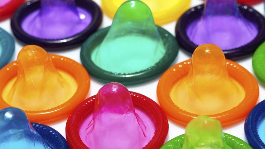 Світовий карантин може призвести до гострого дефіциту презервативів 