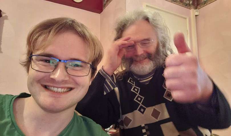 Різдвяне диво: британець знайшов свого батька, із яким не бачився більше 10 років Різдвяне диво: британець знайшов свого батька, із яким не бачився більше 10 років