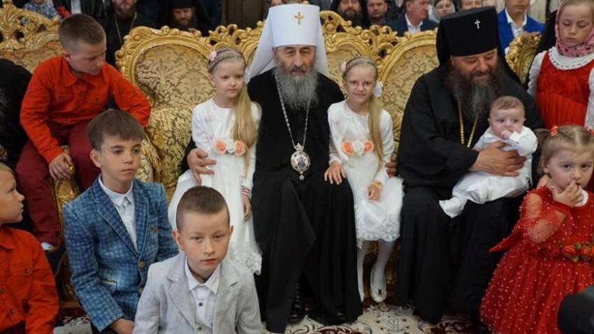 Темная сторона монастыря: детский дом на Буковине сравнивают с «делом Эпштейна»