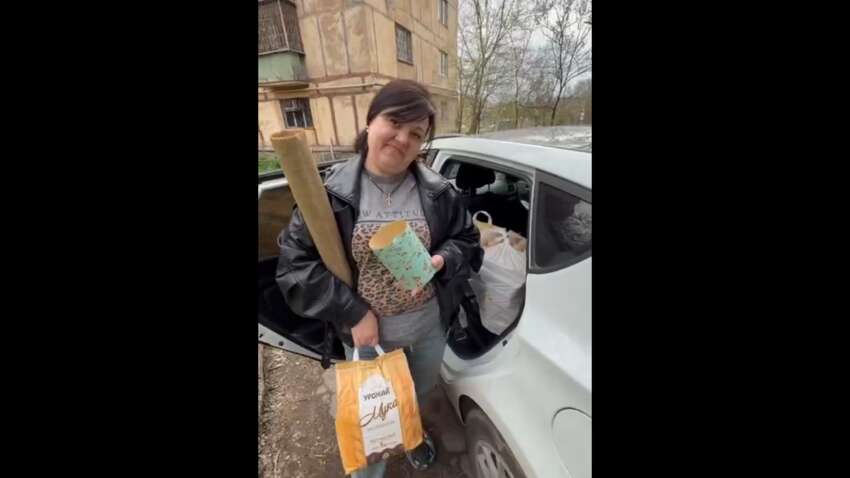 Шокирующий поступок: эвакуированная украинка печет пасхи для российской армии