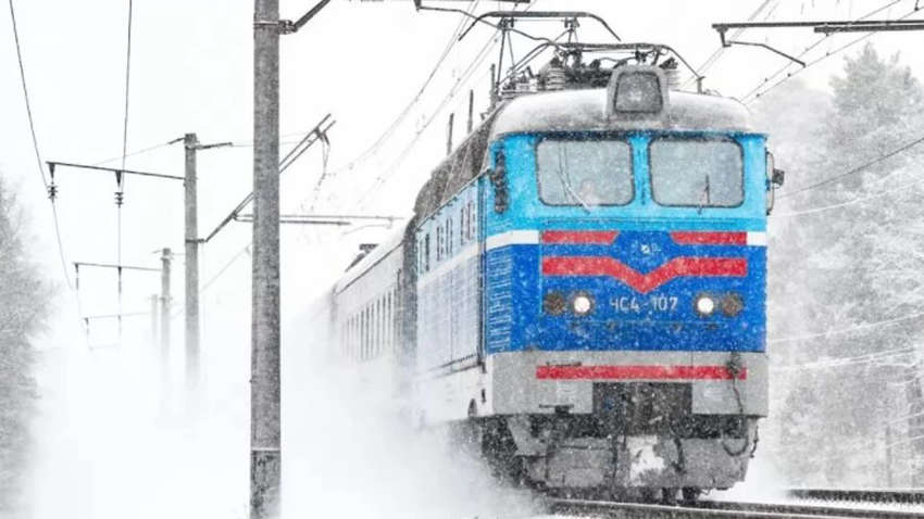 Сьогодні потяги затримуються на дві години: в «Укрзалізниці» назвали причину