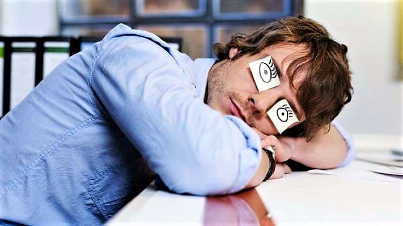 Як подолати сонливість: ефективні методи
