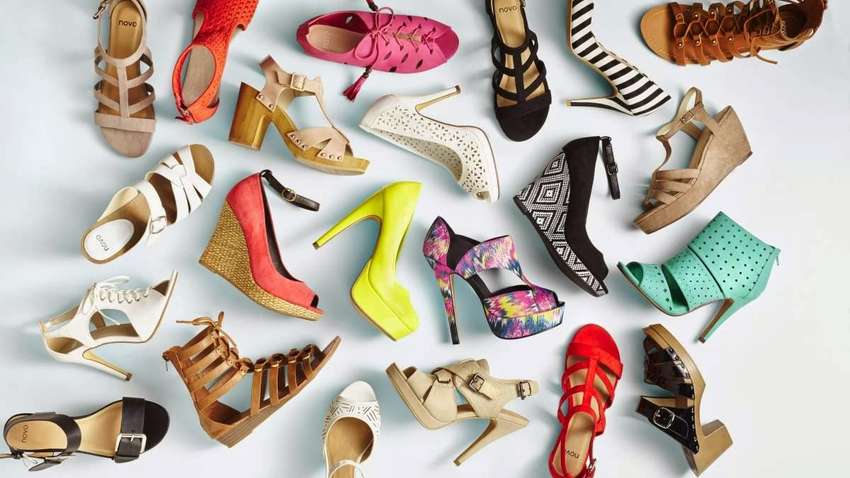 Дизайнери створили взуття з пальцями і педикюром (ФОТО)
