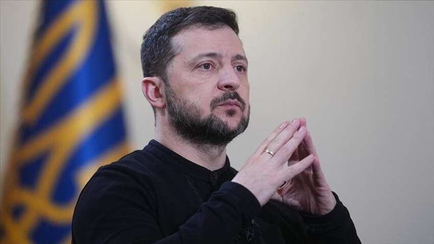 Зеленский заявил о дронах, охотящихся на людей внутри зданий Зеленский заявил о дронах, охотящихся на людей внутри зданий