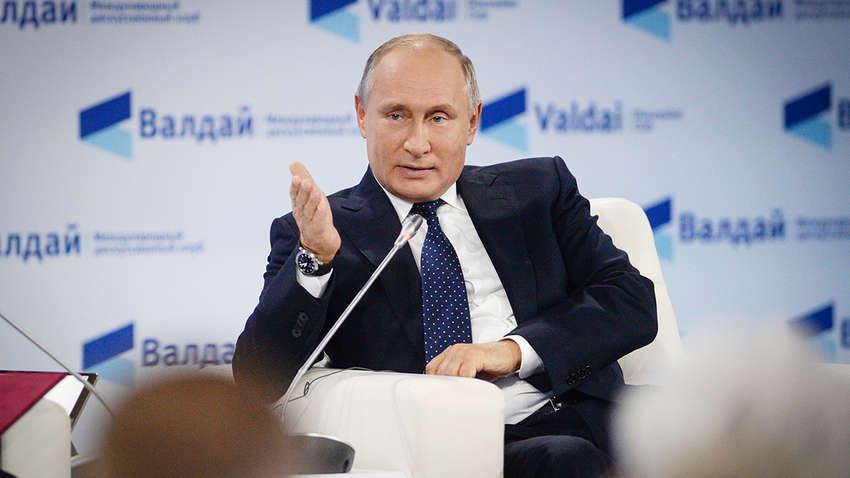 Путин  не захотел читать, то что ему “понаписывали”