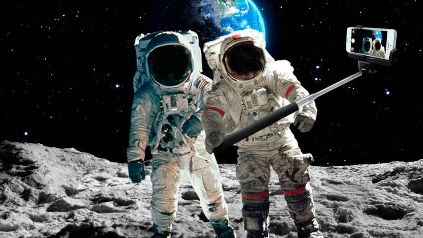 SpaceX усиленно готовится к старту первых космических туристов