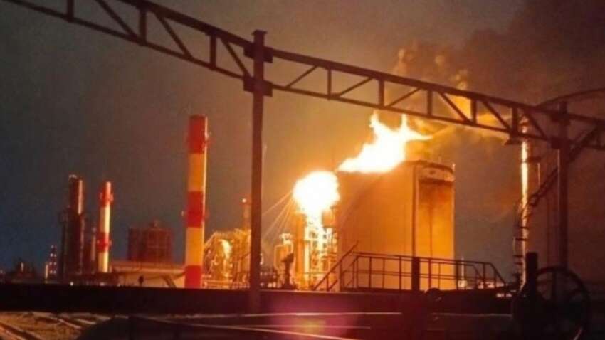 Жирні прильоти: які одразу два важливі об'єкти вдалося уразити в РФ