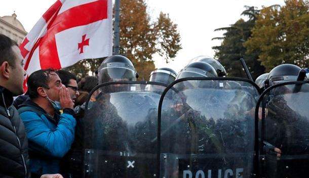 Протесты в Грузии: около 40 человек задержаны