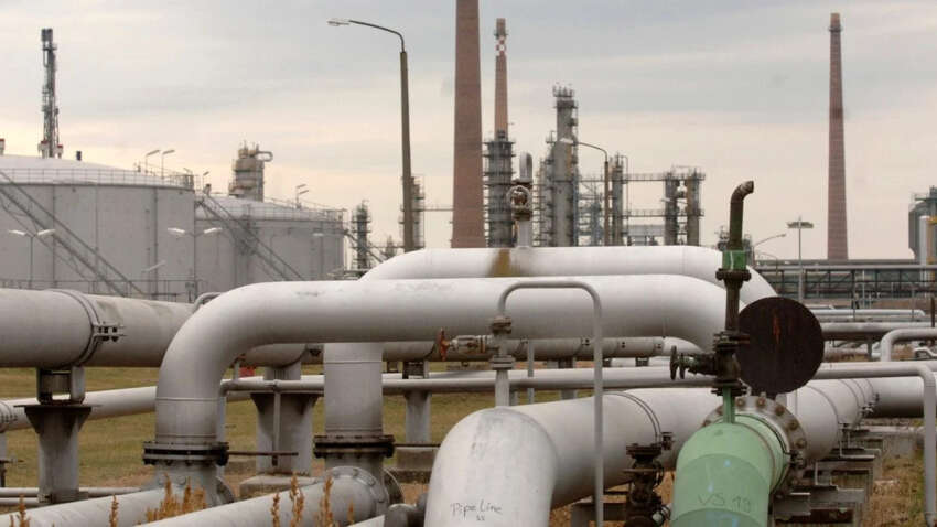 Будапешт едет в Киев за нефтью: что на этот раз задумали у Орбана