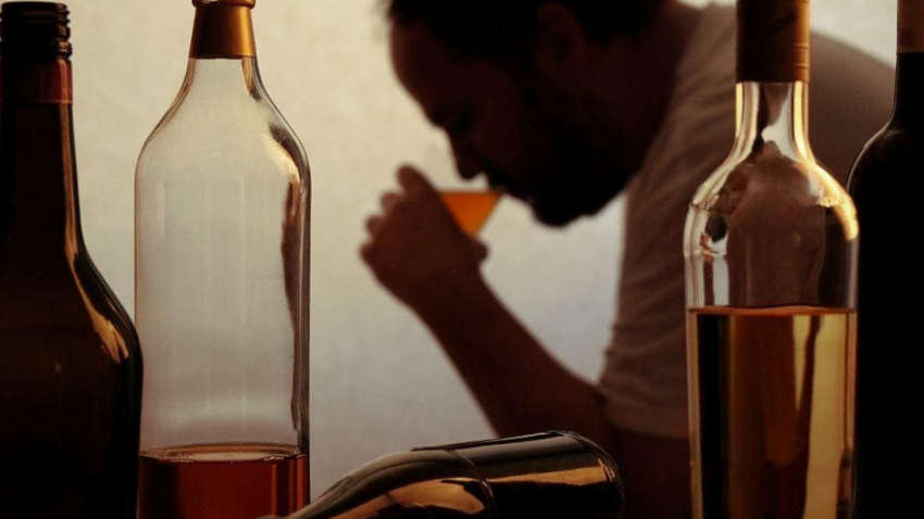 Звезды Голливуда, чьи карьеры разрушает алкоголь