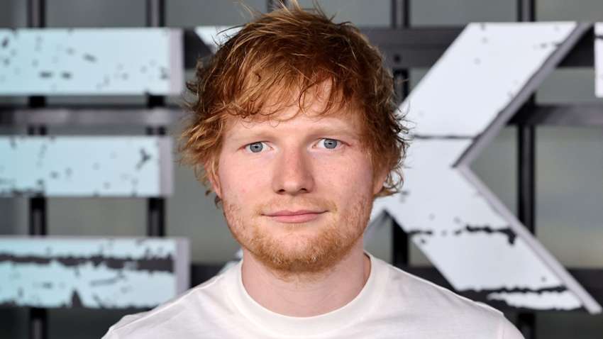 Популярний співак заявив, що не користується телефоном майже 10 років