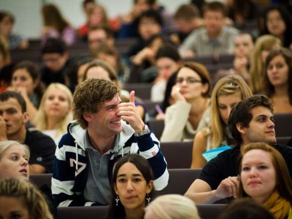 Скільки тисяч українських абітурієнтів зараховані до вищих навчальних закладів на бюджет Скільки тисяч українських абітурієнтів зараховані до вищих навчальних закладів на бюджет