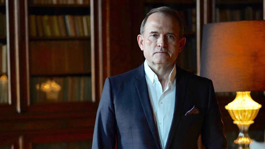 Санкції проти Медведчука: що вони означають і чому політик на них не відповідає