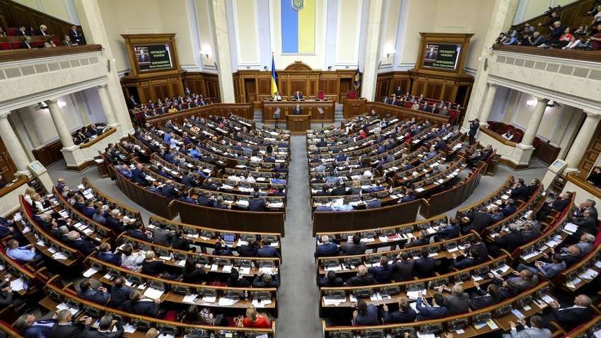 Законопроект о рынке земли: Верховная Рада рассмотрела более половины поправок