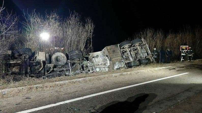 Под Харьковом массовое ДТП - столкнулись бензовоз, полицейский автомобиль и четыре "легковушки" Под Харьковом массовое ДТП - столкнулись бензовоз, полицейский автомобиль и четыре "легковушки"