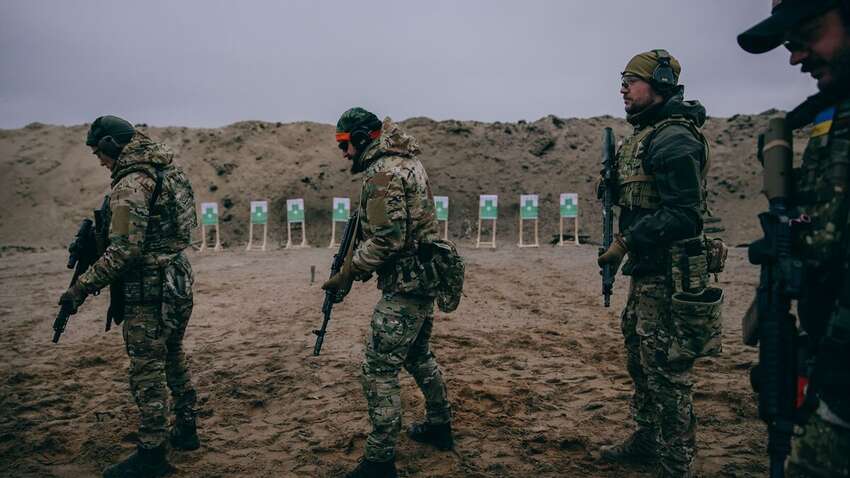 Военные говорят, что не хотят брать к себе молодых «гастарбайтеров»: причина