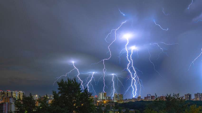 Прогноз негоди: в Україні оголосили штормове попередження