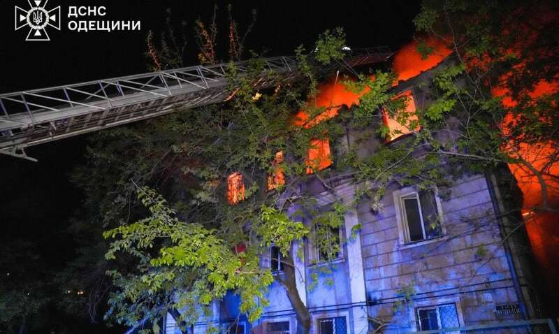 Число пострадавших в Одессе возросло: в ГСЧС показали последствия удара россиян