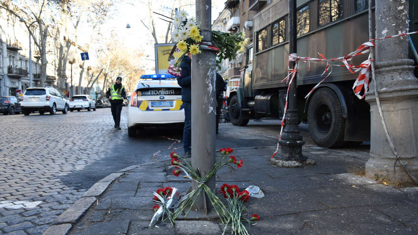 Фотофакт: как в одесском колледже ищут пропавших без вести людей