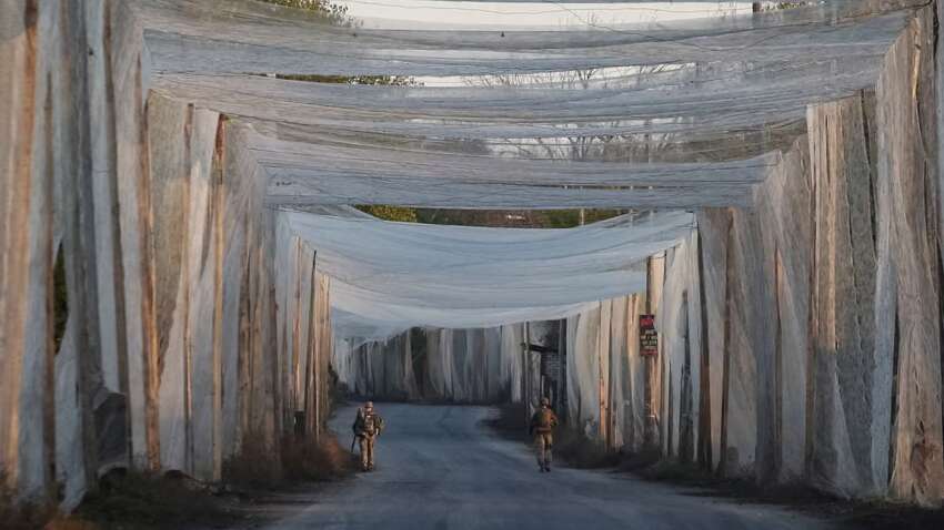 Бретонские рыбаки строят для Украины антидроновые тоннели: уже более 280 км сеток на фронте Бретонские рыбаки строят для Украины антидроновые тоннели: уже более 280 км сеток на фронте