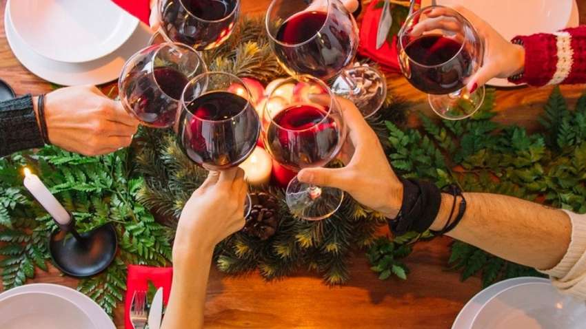 Эксперты посоветовали, какой алкоголь лучше пить на Новый год