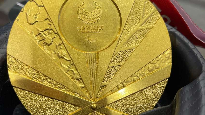 Украинские спортсмены продают свои награды, чтобы помочь армии