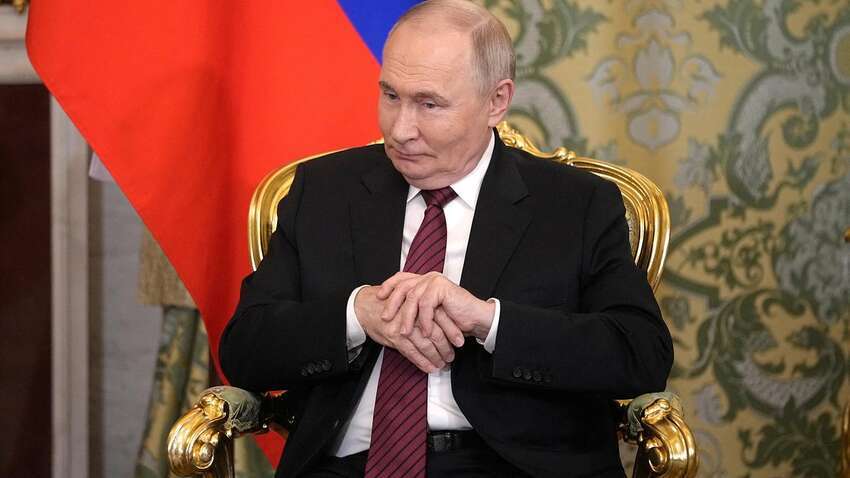 Неадекватний вигляд Путіна: що не так з діями російського диктатора Неадекватний вигляд Путіна: що не так з діями російського диктатора