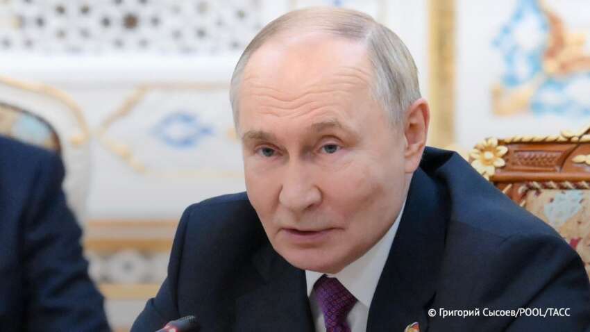 Путін висміяв 19-й пакет санкцій ЄС: що з ним не так Путін висміяв 19-й пакет санкцій ЄС: що з ним не так