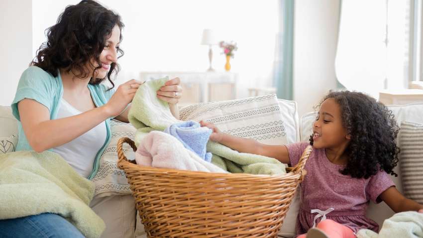 Привчаємо дітей до прибирання: секретні прийоми батьків