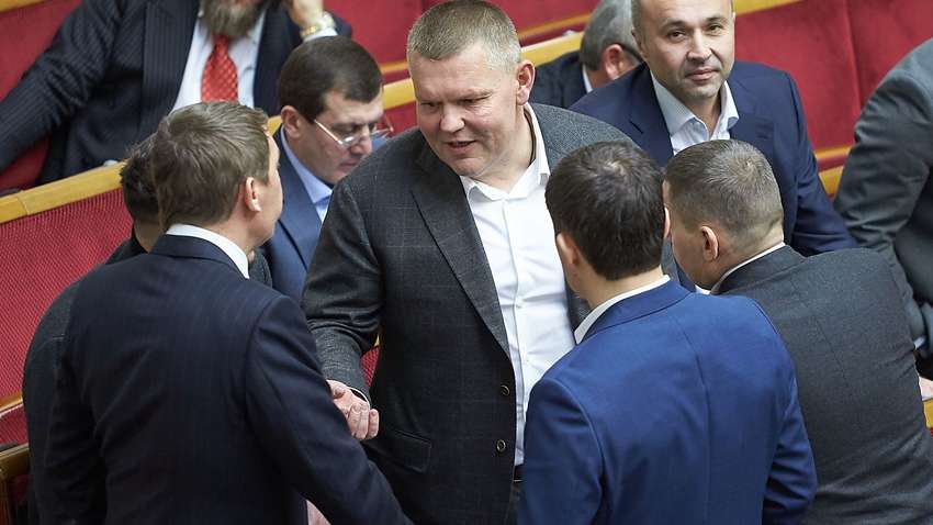 Нардеп Давиденко знайдений мертвим в офісі – Кива 