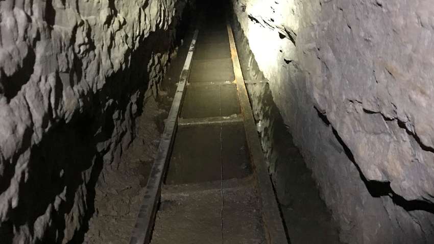 Фотофакт: на границе Мексики и США нашли тоннель контрабандистов длиной около 1,3 км