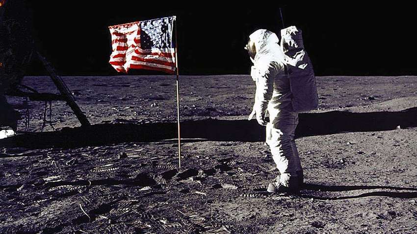 Перша жінка і базовий табір: NASA розповіла подробиці про висадку на Місяць Перша жінка і базовий табір: NASA розповіла подробиці про висадку на Місяць