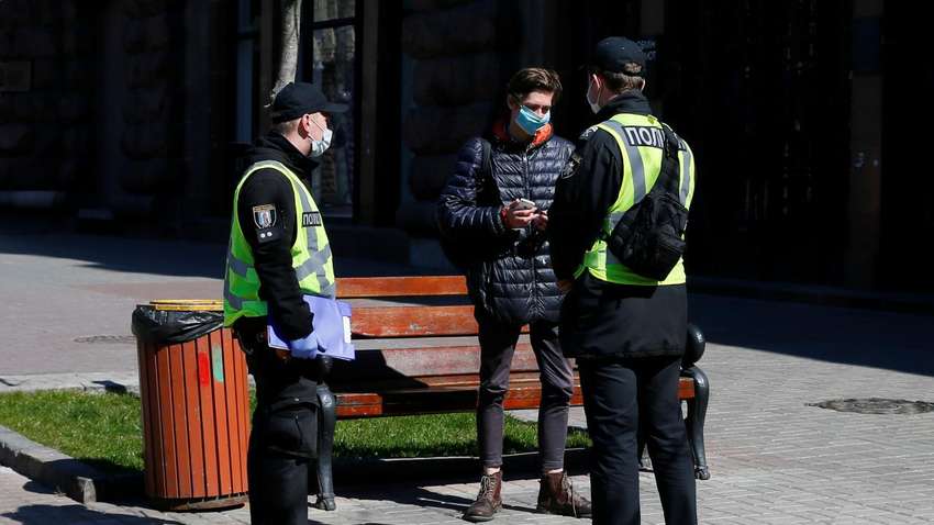 Полиция будет сегодня обеспечивать правопорядок в усиленном режиме