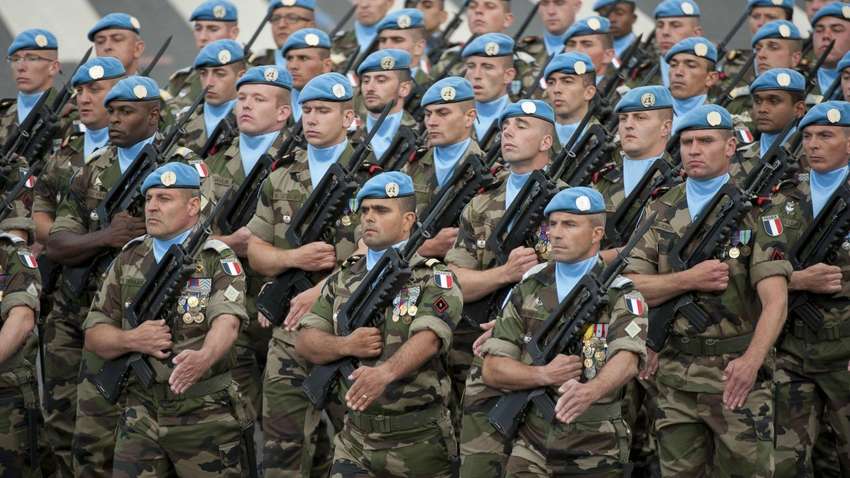 Франція формує космічні війська