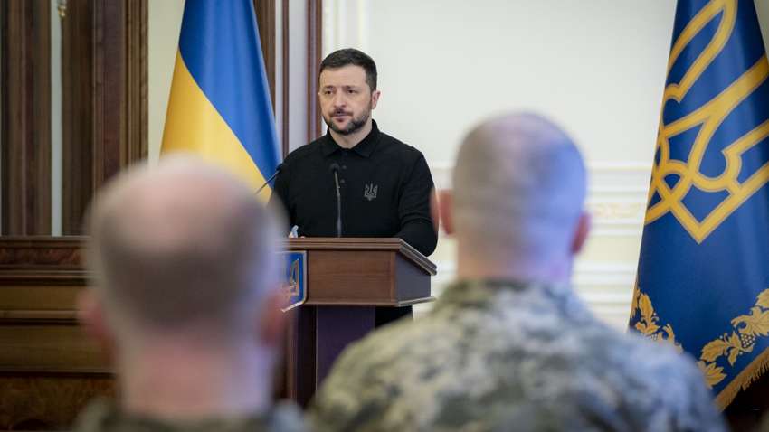 Зеленский хочет опередить Путина, встретиться с Трампом первым: почему это важно