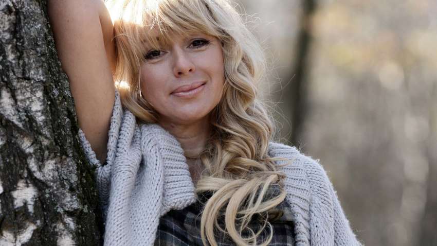 Російська співачка та фанатка Кремля здивувала жахливим виглядом після пластики (ФОТО)