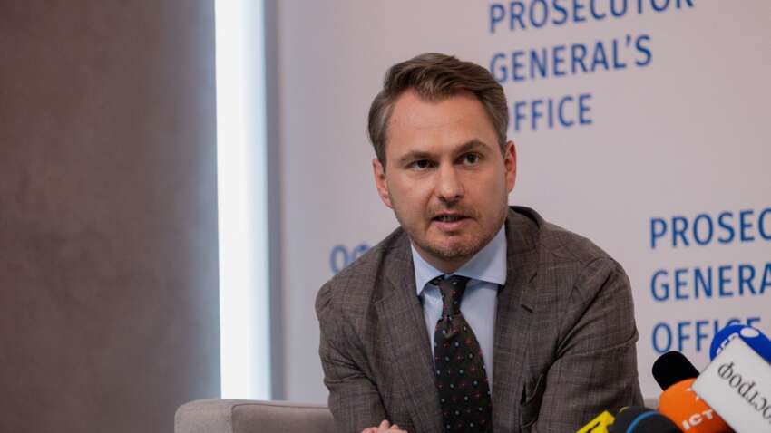 Почему Кравченко поспешно подал в отставку: что вскоре состоится впервые в истории Украины Почему Кравченко поспешно подал в отставку: что вскоре состоится впервые в истории Украины