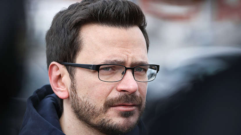 Оппозиционер Яшин сказал, готов ли освобождать РФ от Путина с оружием в руках Оппозиционер Яшин сказал, готов ли освобождать РФ от Путина с оружием в руках