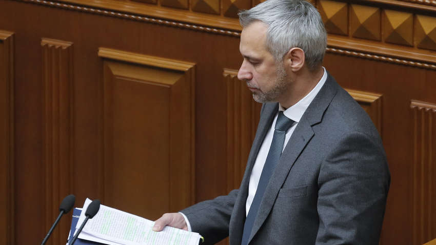 "Незамінних немає": на місце Рябошапки розглядаються три кандидати, - ЗМІ