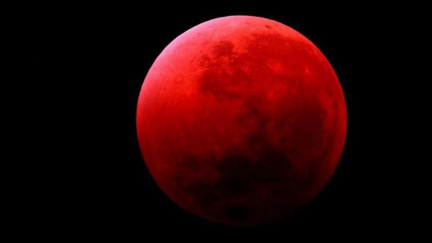 "Кровавая Луна" в 2022 году: где и когда можно наблюдать затмение