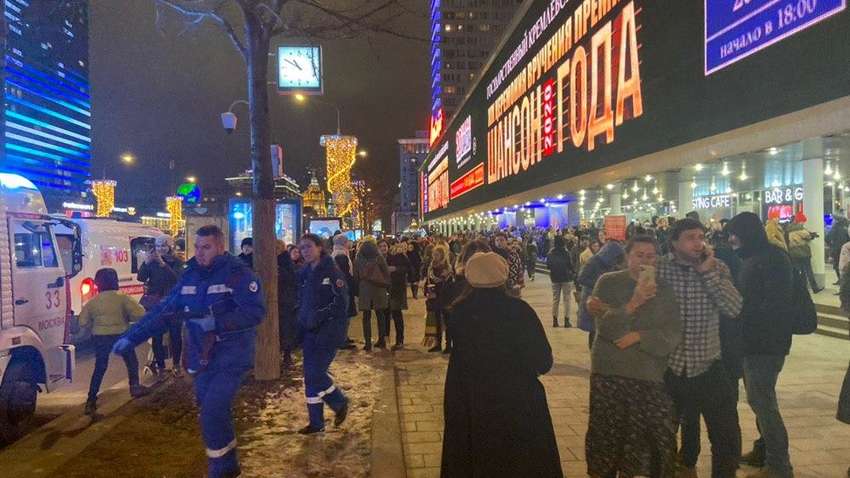 Пугачову, Лободу і Бондарчука через пожежу евакуювали з прем'єри фільму 